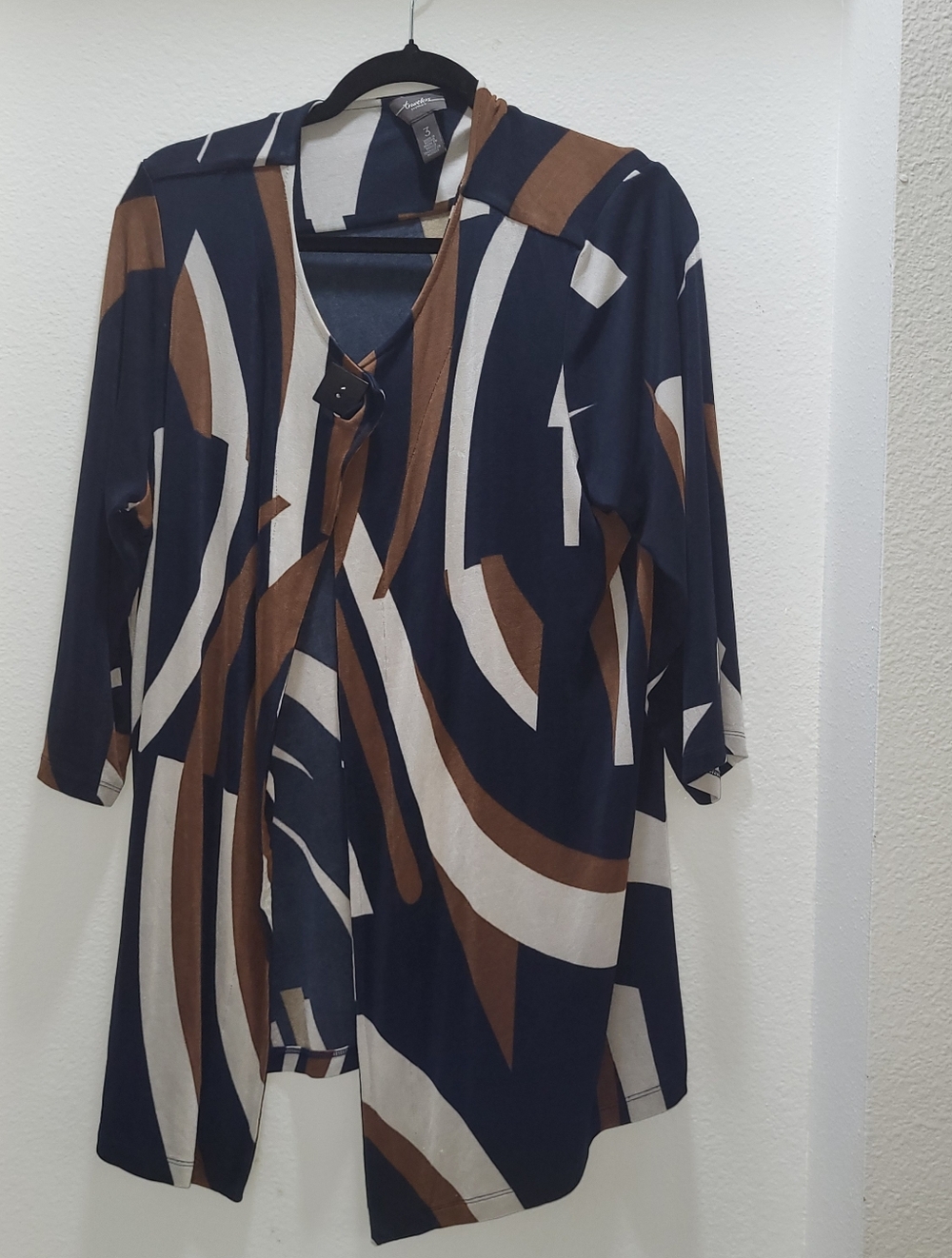 Travelers By CHICO' S Bundle Of 3  Mixed Neutral & Navy Printed Cardigans Sz 3 - Picture 2 of 9